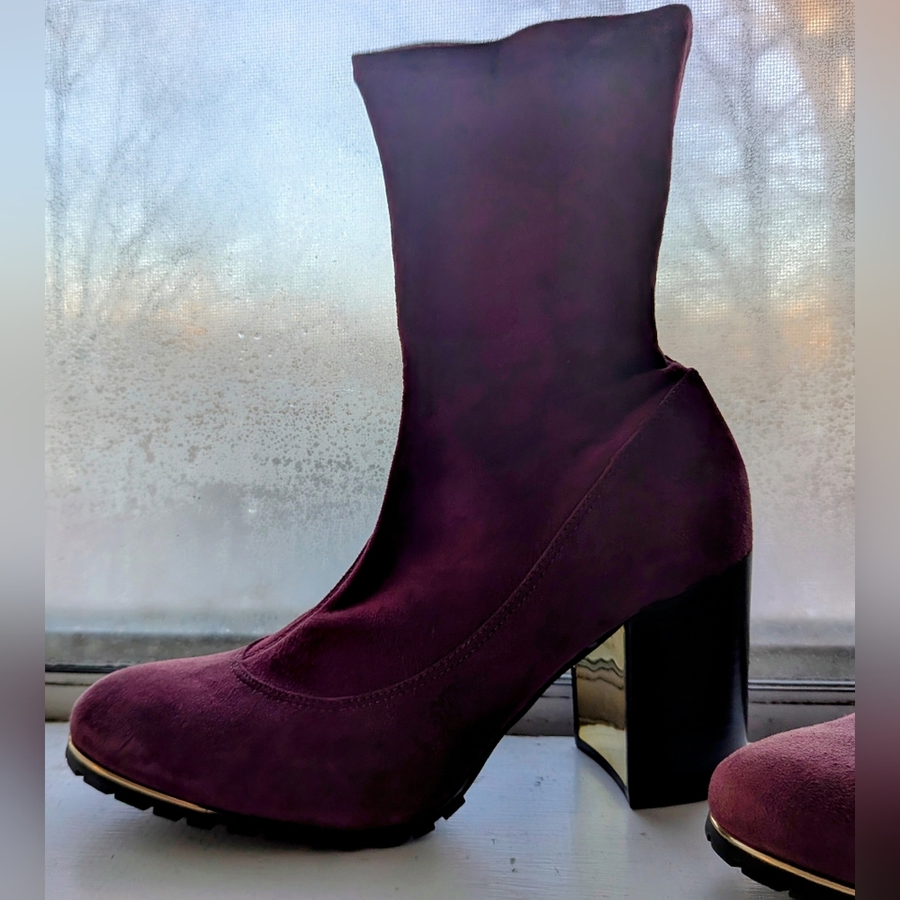 Rachel Zoe Suede Aubergine Block Heels NWOT